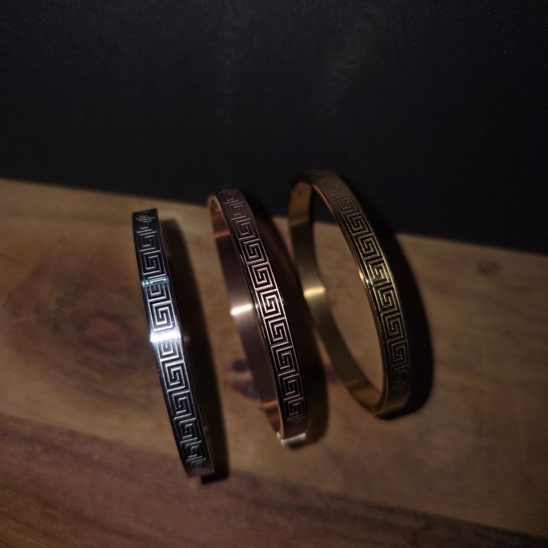 Aureus Key Bangle Set