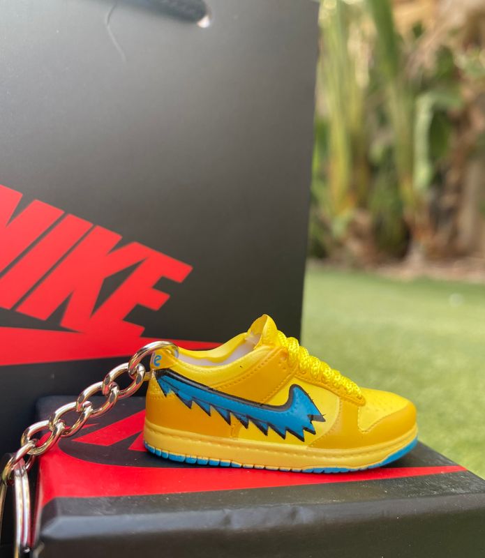 Nike SB Dunk Low &quot; Grateful Dead Bears Opti Yellow &quot;