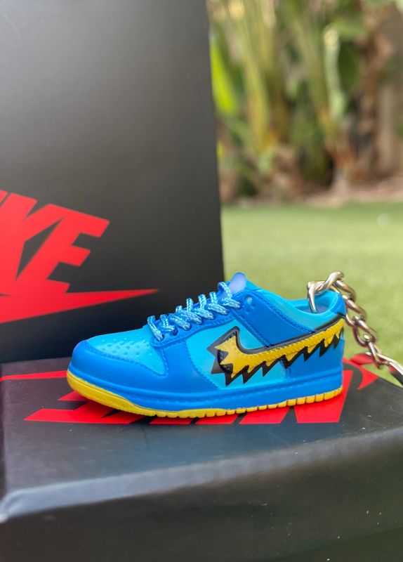 Nike SB Dunk Low &quot; Grateful Dead Blue Bear &quot;