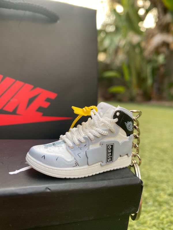 Air Jordan 1 High Off White &quot; Grey Asterisko&quot;