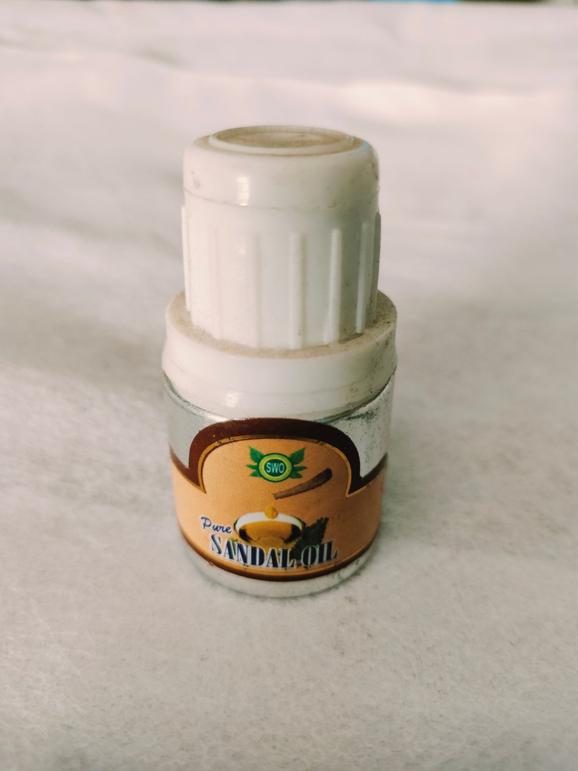 Giri spices sandalwood oil