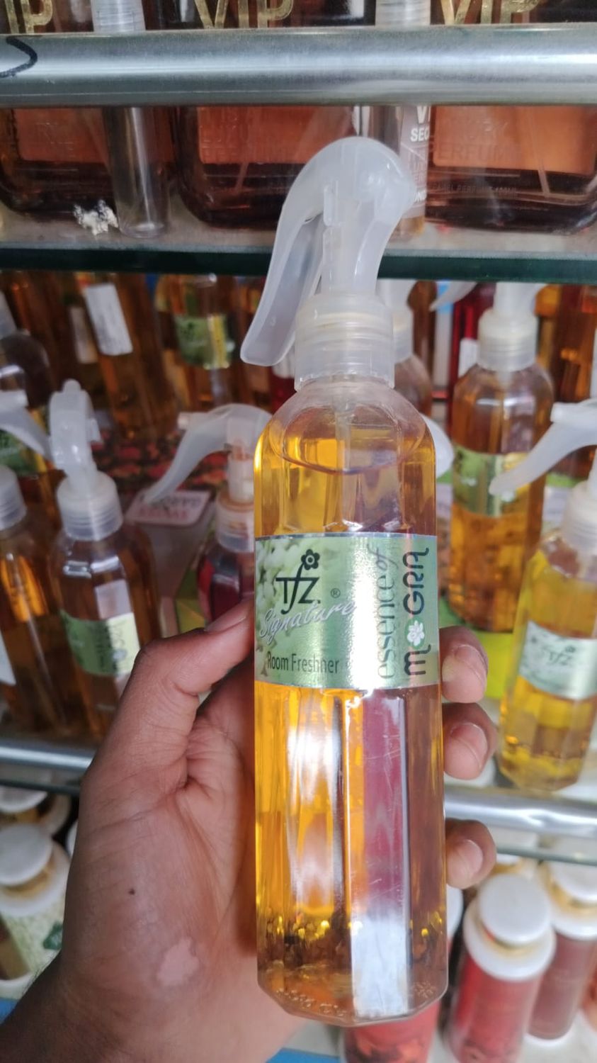Signature Room Freshner Essence of Mogra - 270ml