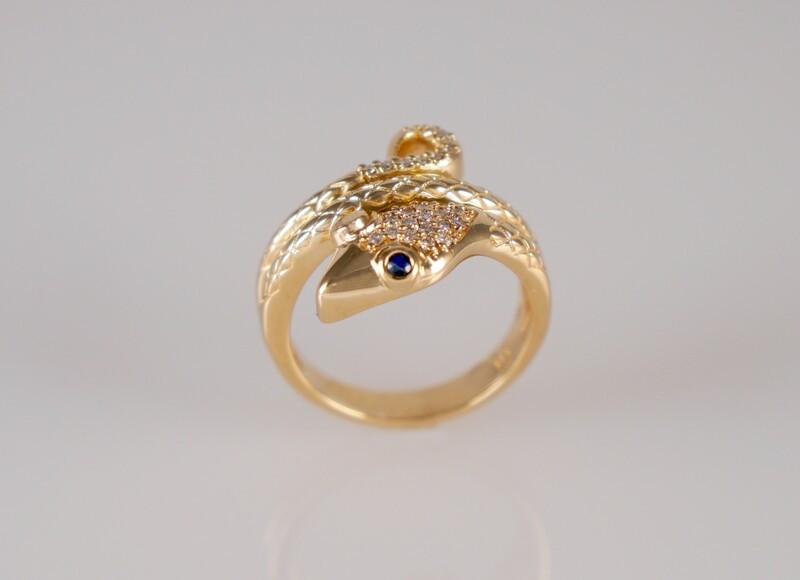 Snake Yellow Gold Ring With Sapphire And Diamond Stones