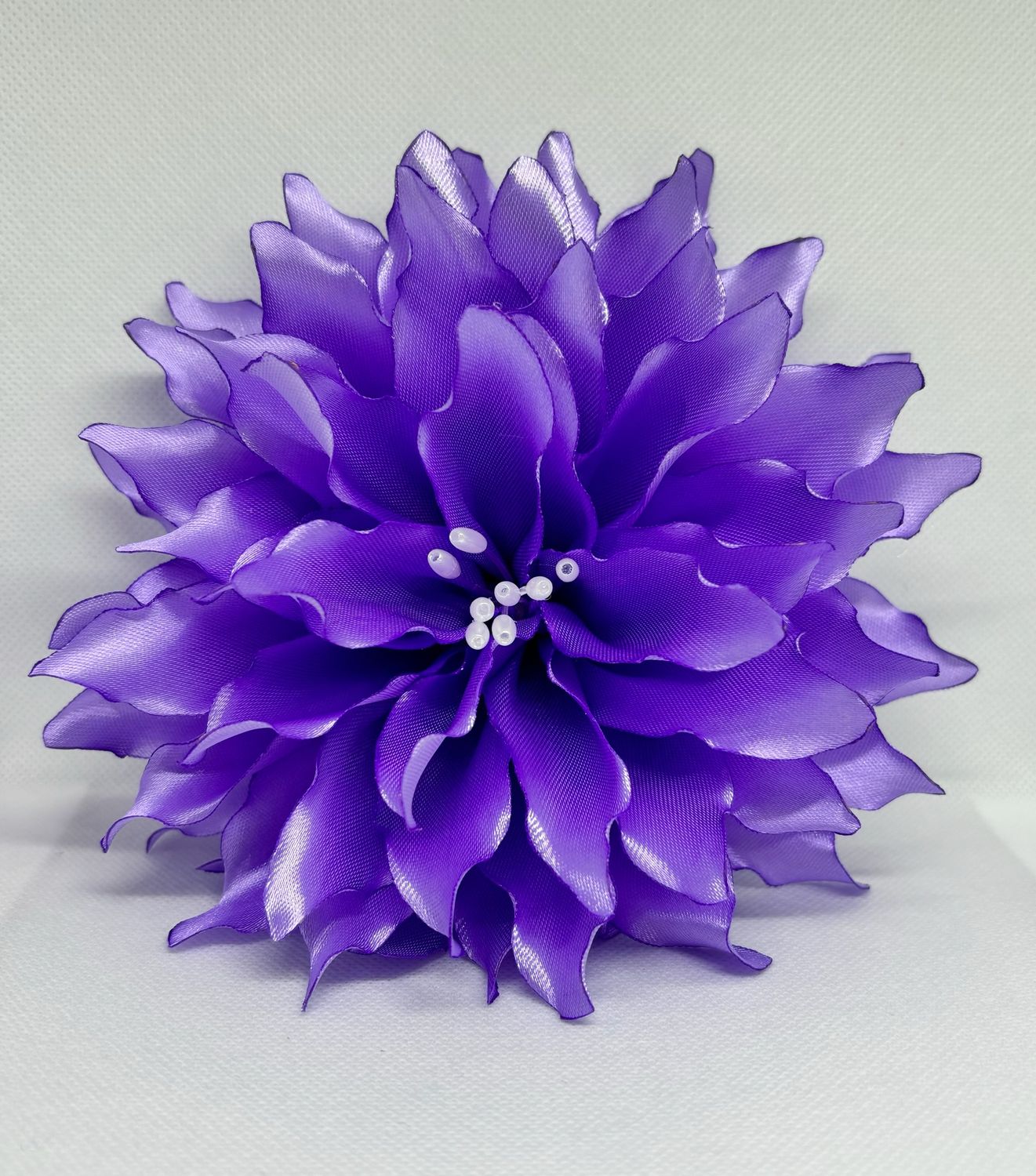 Volumetric decorative flower (possibility to choose the fastening.)