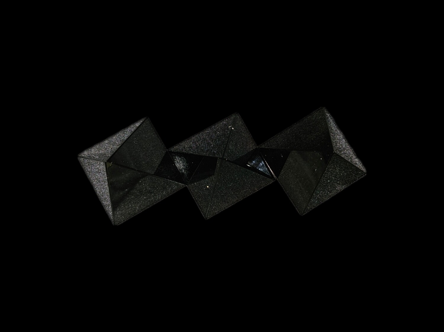 Black Obsidian Pyramids (Large)