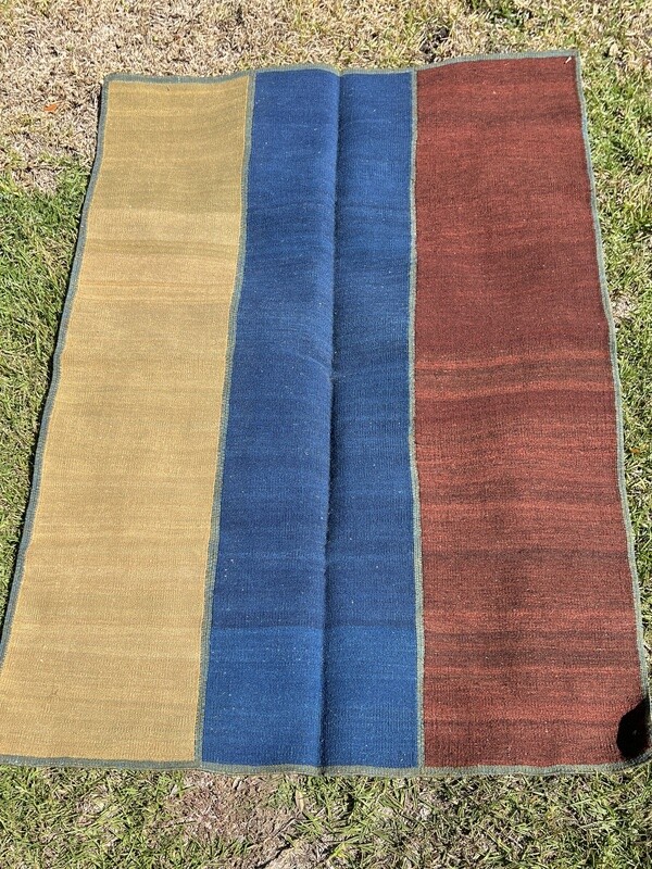 3 panel flat weave rug 4&#39;x6&#39; - Nepal