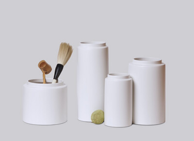 Middle Kingdom Agnes vase - white tall