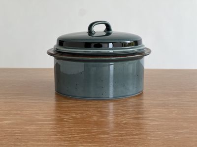 Ulla Procopé for Arabia Meri 2.25qt pot with lid - Finland