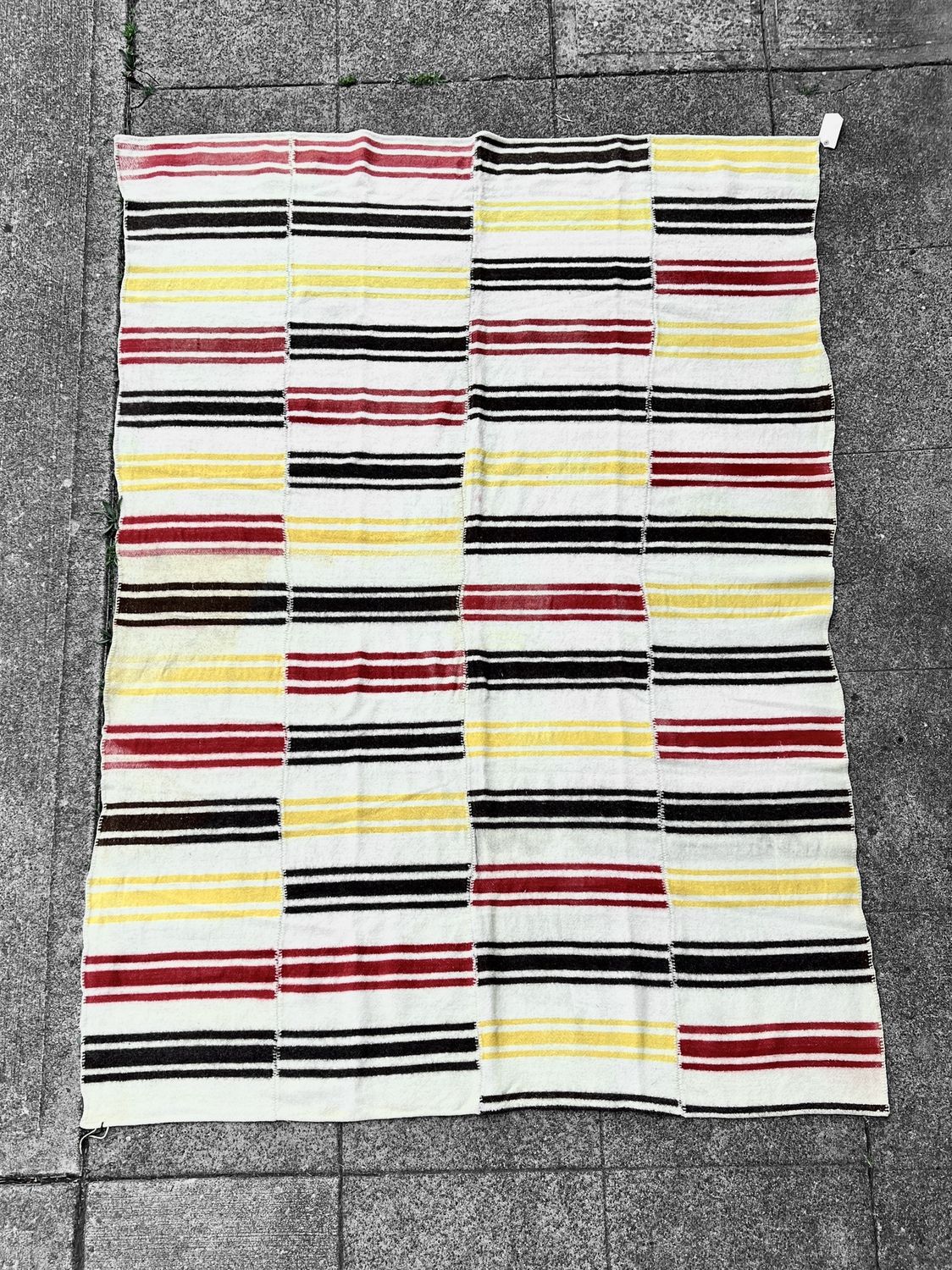 Vintage Turkish Pomak - 6&#39;3&quot; x 8&#39;9&quot;