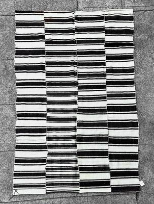 Vintage Turkish Pomak - 5&#39;2&quot; x 7&#39;10&quot;