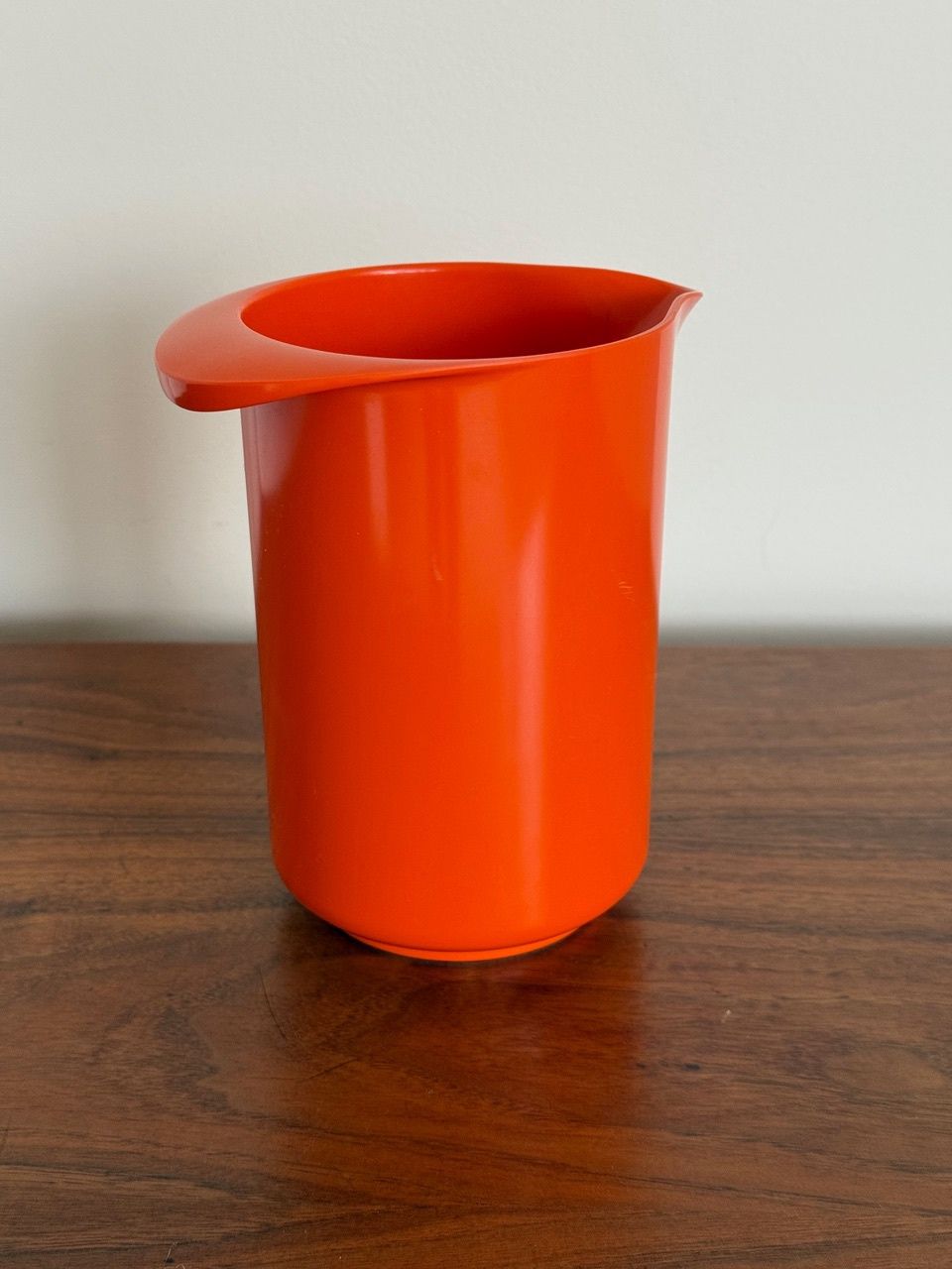 Vintage Rosti Melamine ‘Mepal’ 1 liter mixing/pouring containers Erik Lehmann - Denmark
