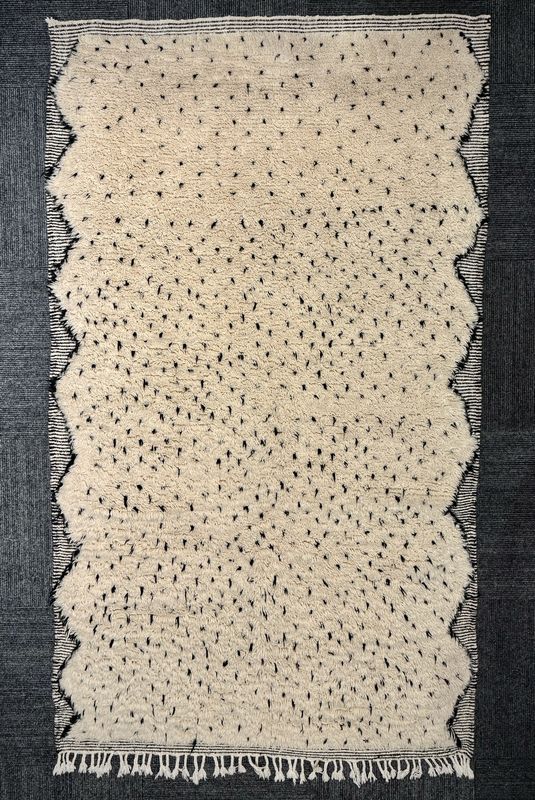 Beni Ourain creme and brown dotted rug Morocco 59&quot; x 104&quot;