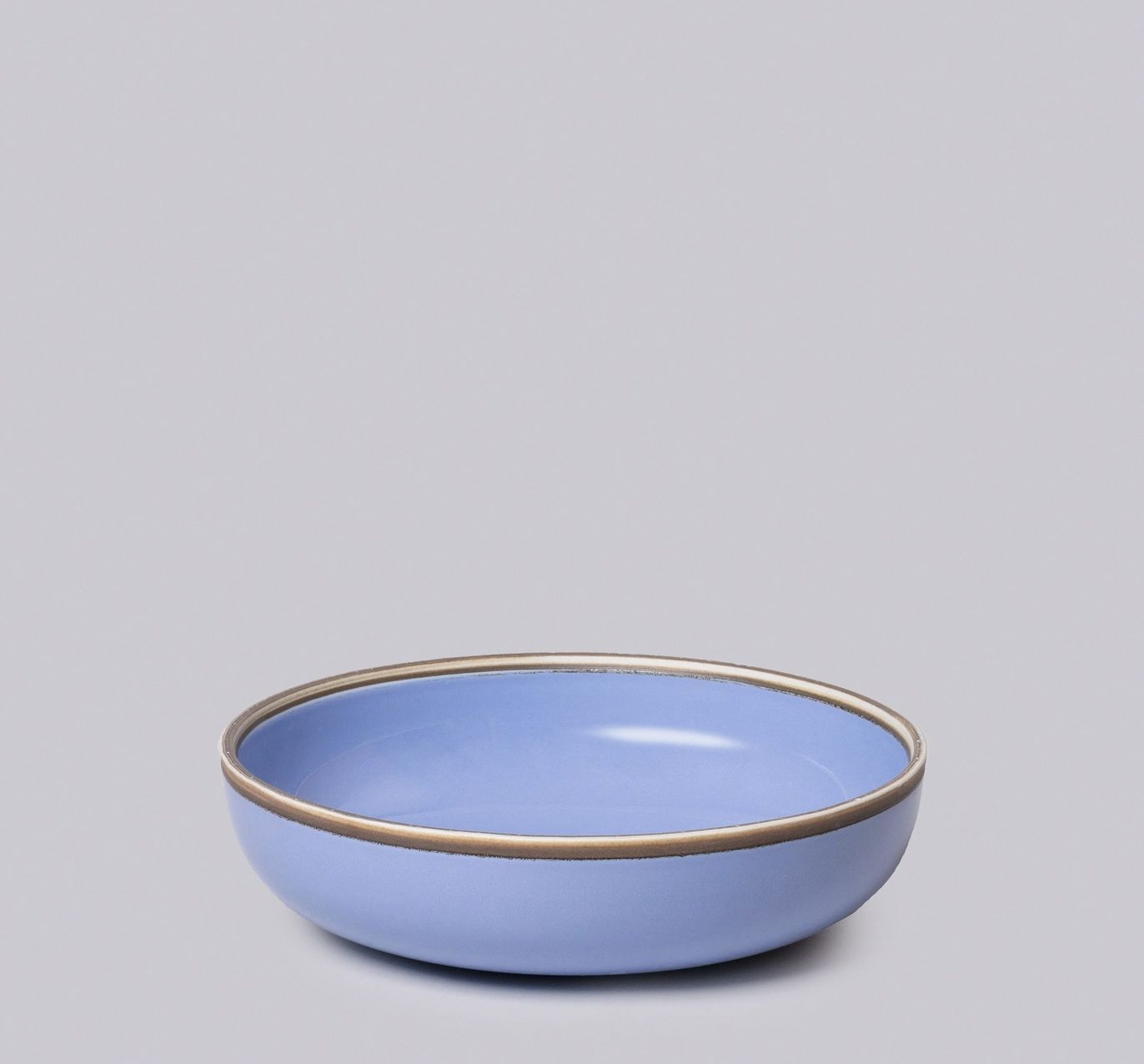 Middle KIngdom Lavender Porcelain Nesting &#39;Hermit&#39; Bowl - Medium