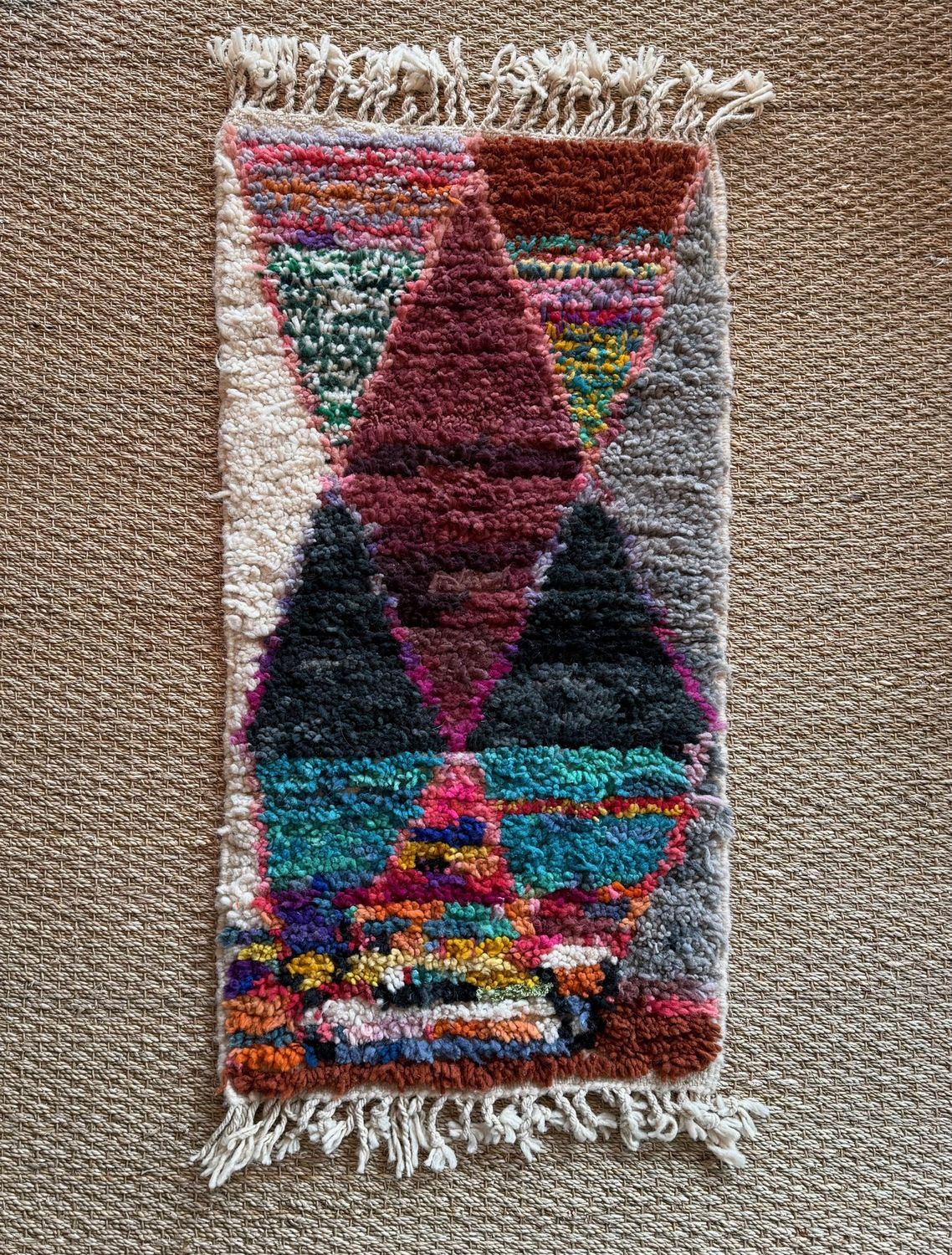 Multi colored Triangle Moroccan Beni rug