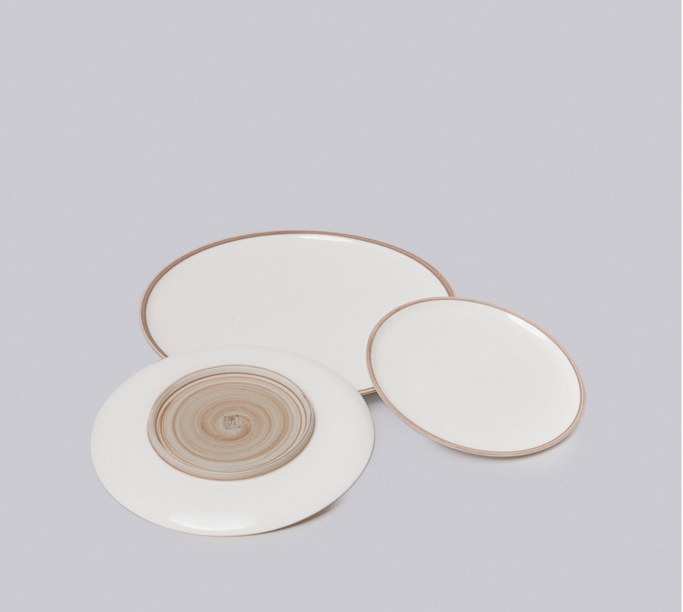 Small Glossy Porcelain Hermit Plate Middle Kingdom - Ivory