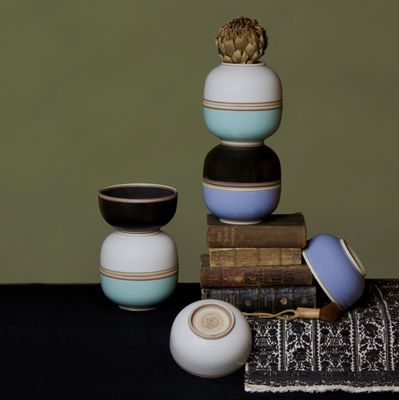 Glossy Lavender Middle Kingdom &#39;Hermit&#39; Soup Bowl
