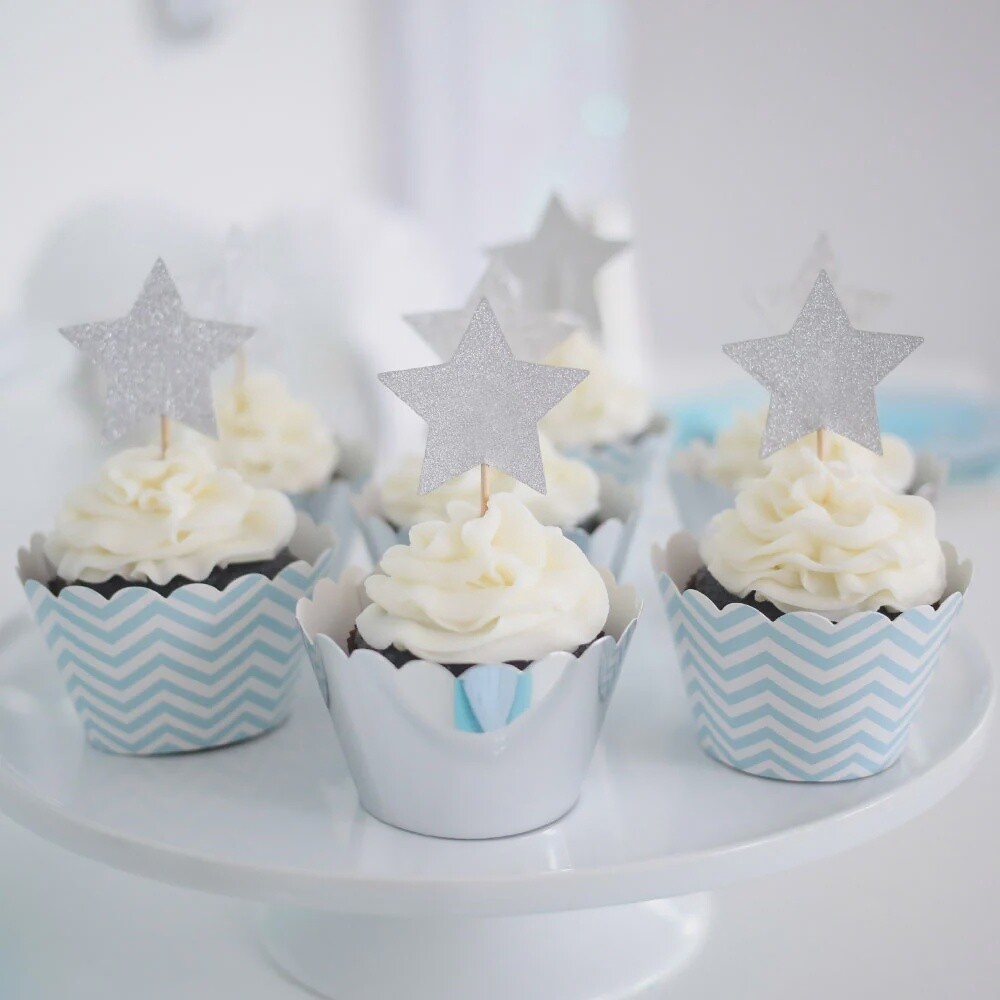 12 SILVER CUPCAKE WRAPPER’S