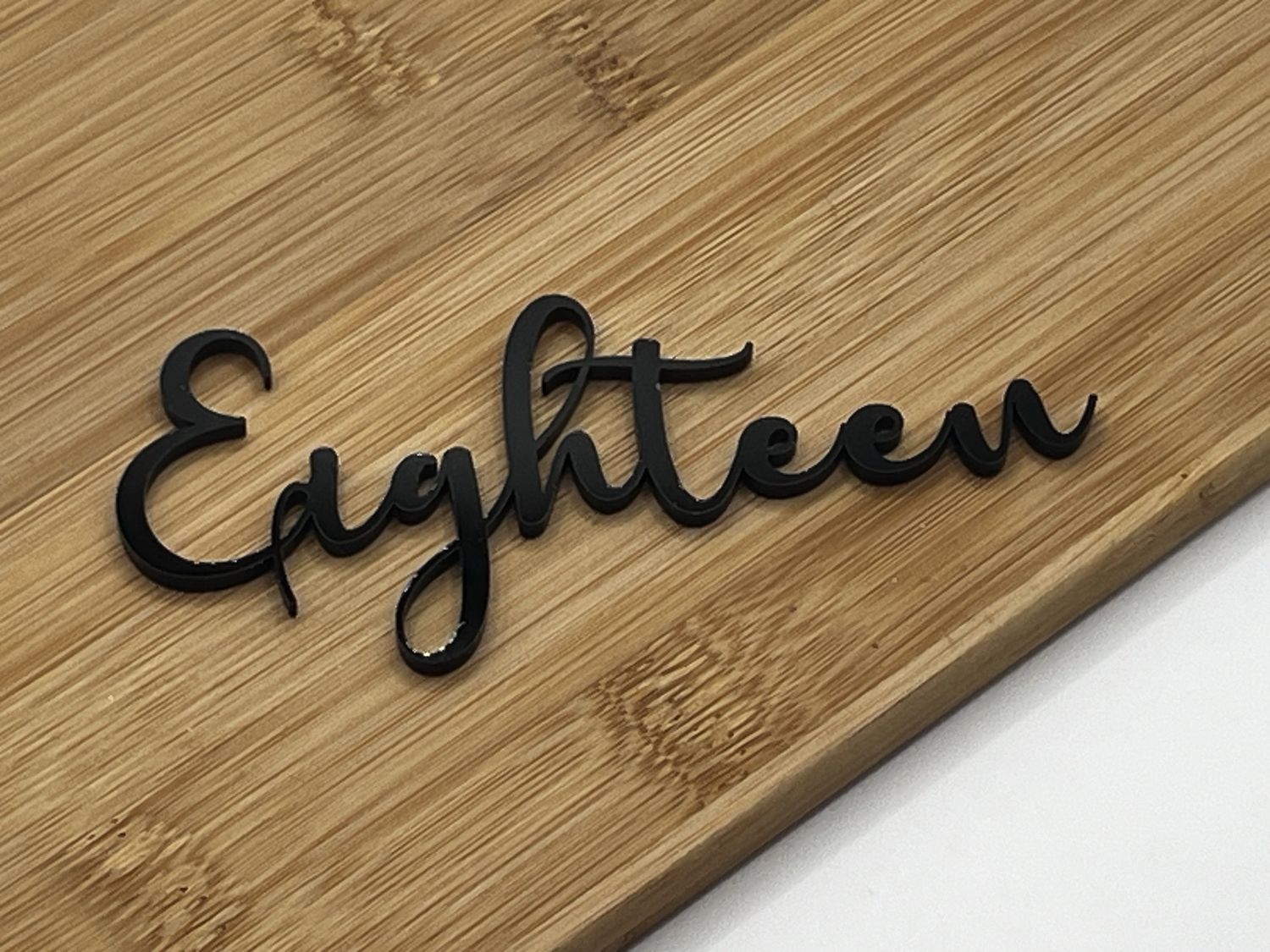 Eighteen cake fropper black