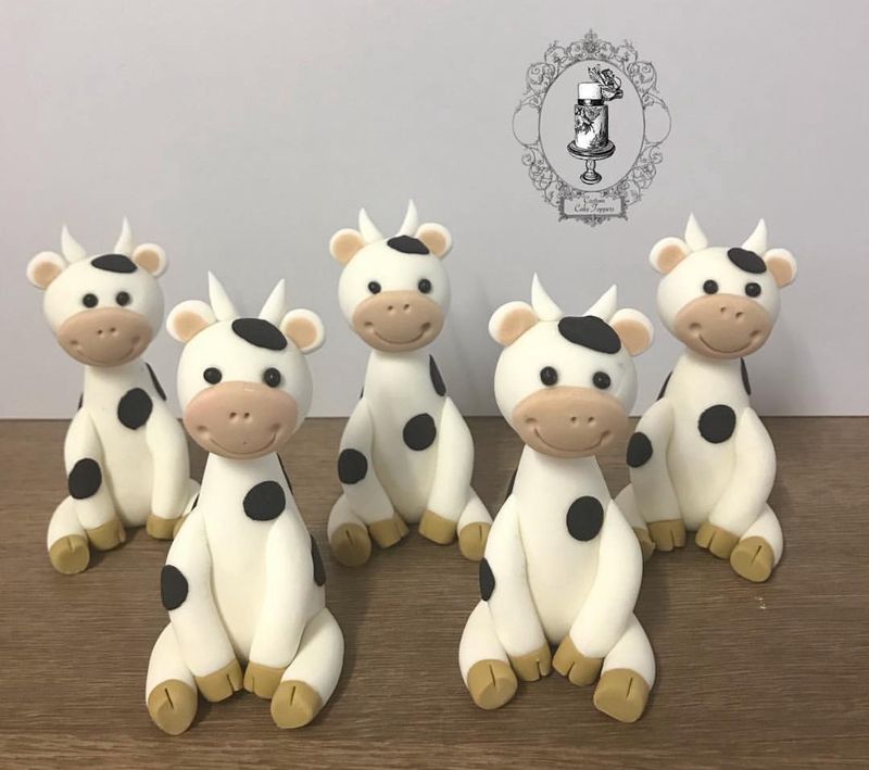 Cow cake topper