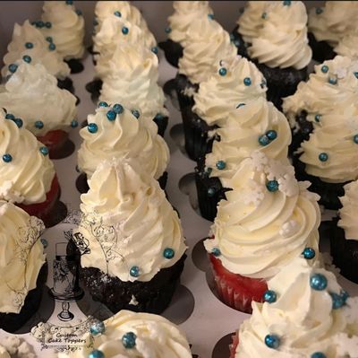 Fresh cream cupcakes 24