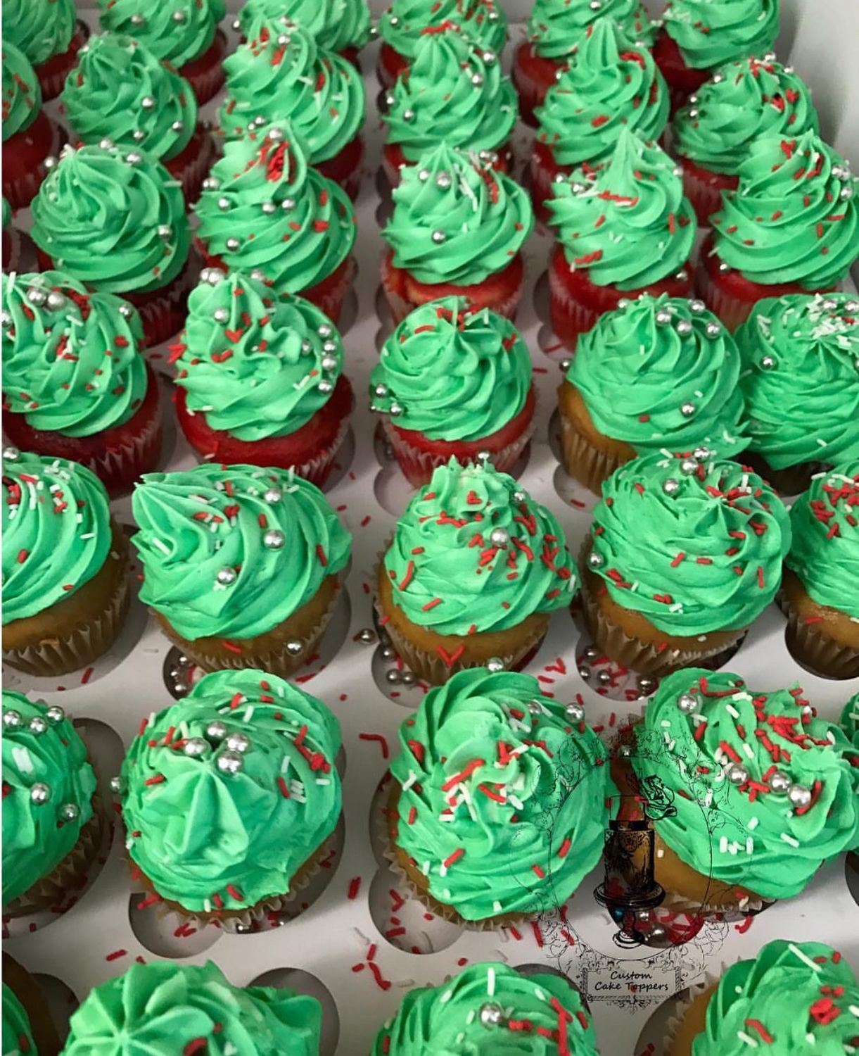 Christmas cupcakes 48