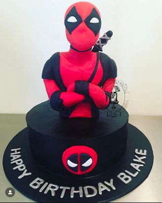 Dead pool cake 