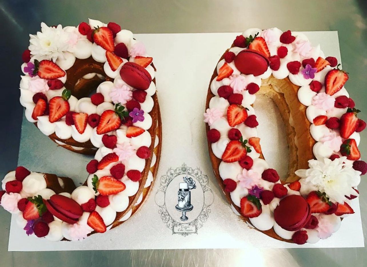 Number naked cake 
