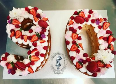 Number naked cake 