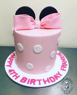 Mini mouse ear cake 