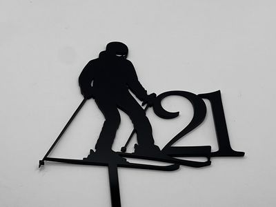 SkI cake topper