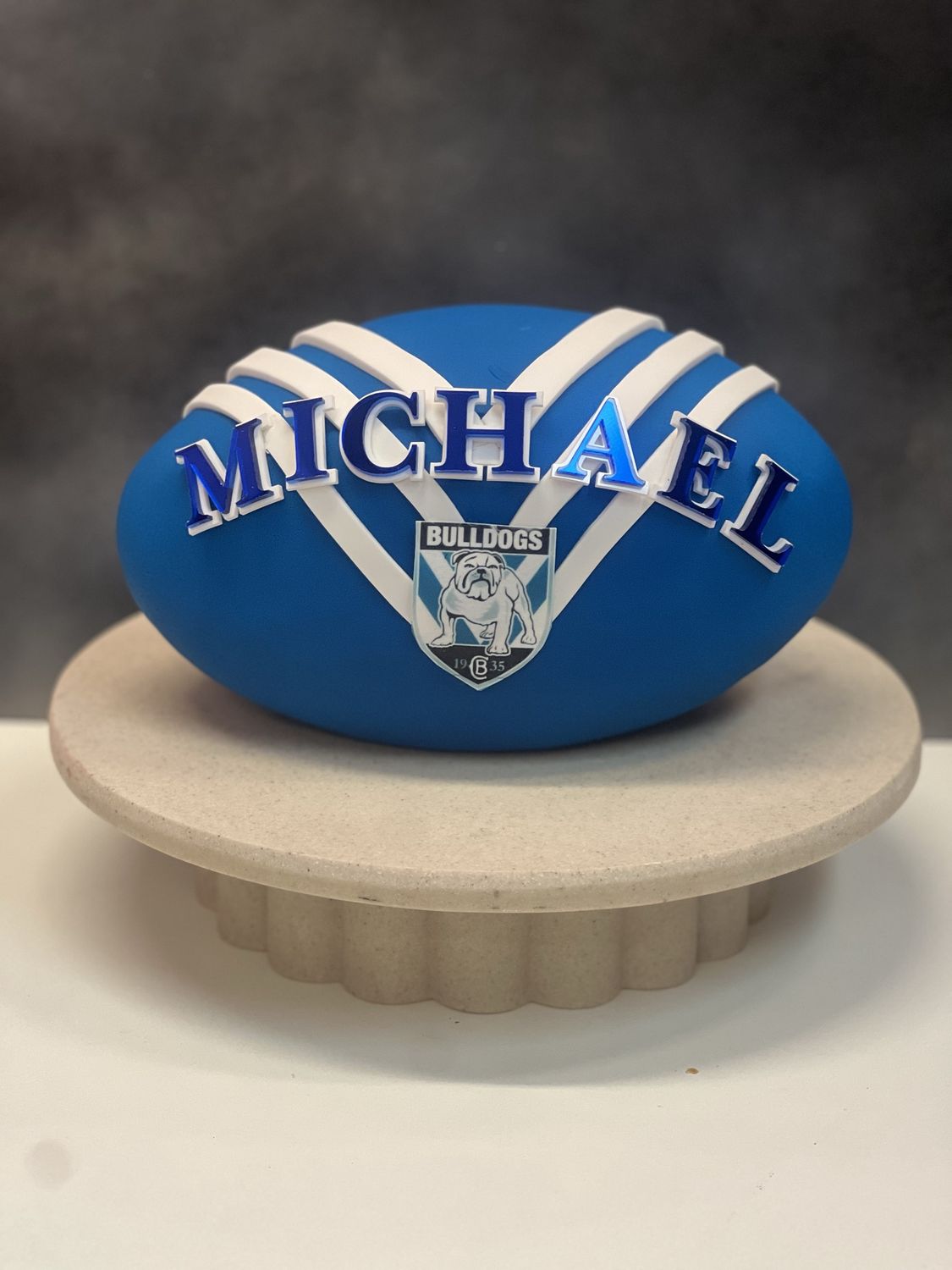 Bulldogs Football Cake