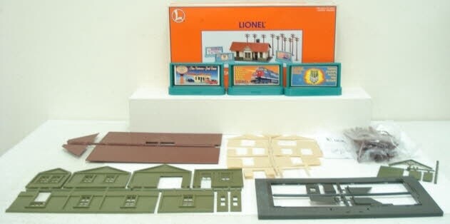 6-11974 | O Gauge | Freight Station &amp; Accessory Set