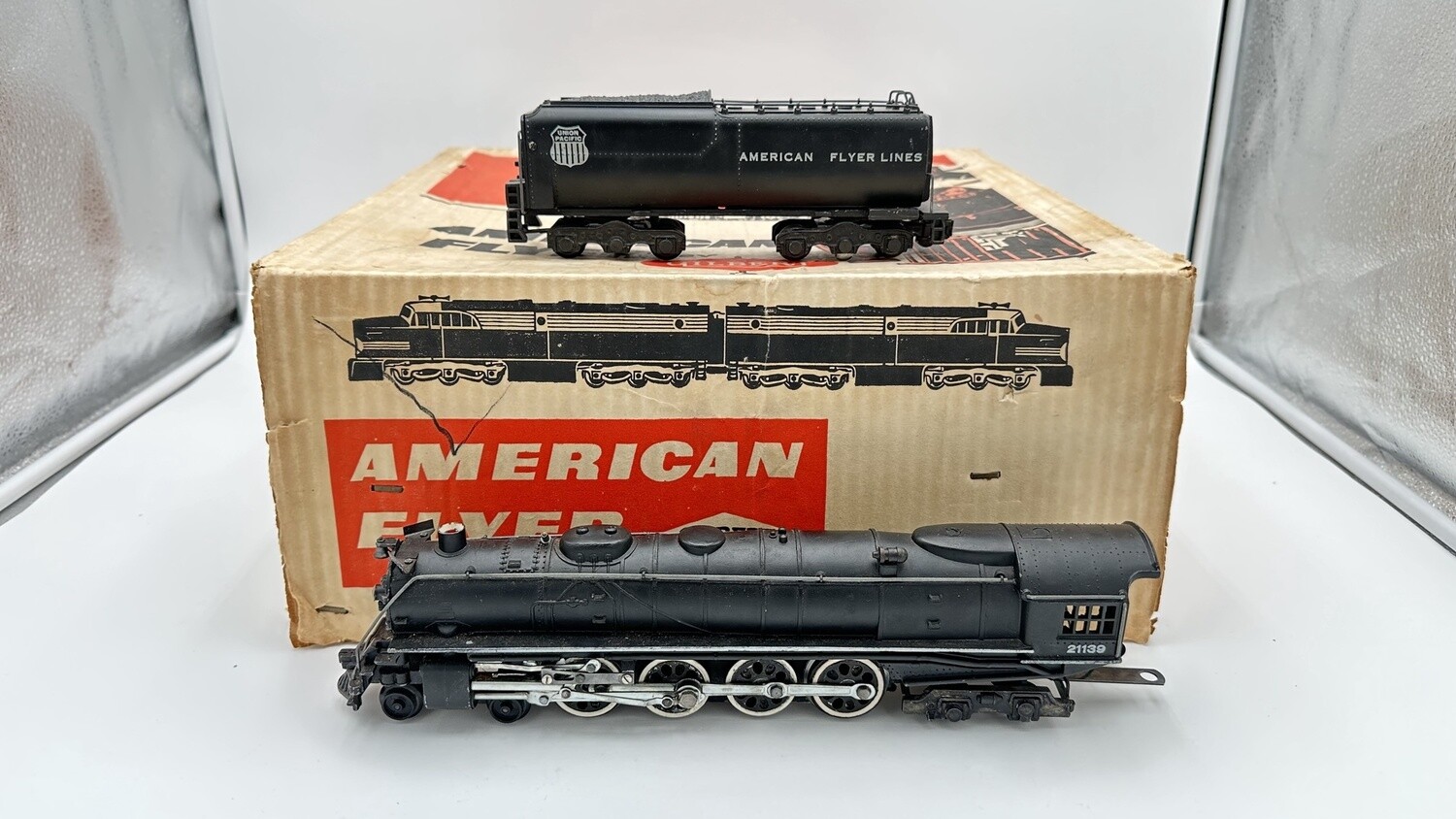 AF20485U | S Gauge | Challenger UP Northern Set with Boxes