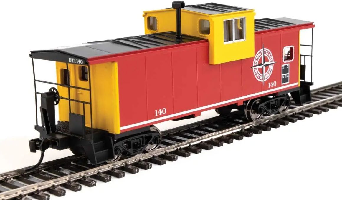 910-8712 - HO  EXTENDED WIDE VISION CABOOSE