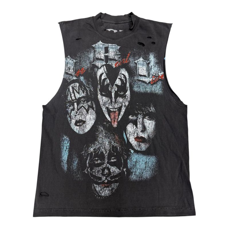 IRL Kiss Sleeveless Tee
