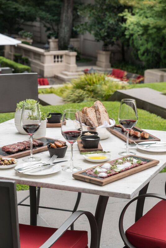 Almuerzo o cena en Duhau Restaurante & Vinoteca