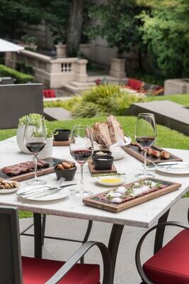 Almuerzo o cena en Duhau Restaurante & Vinoteca Almuerzo o cena en Duhau Restaurante & Vinoteca