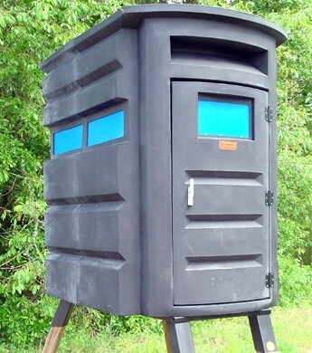 Sportsman Condo with Base, Windows &amp; Mat SC-2