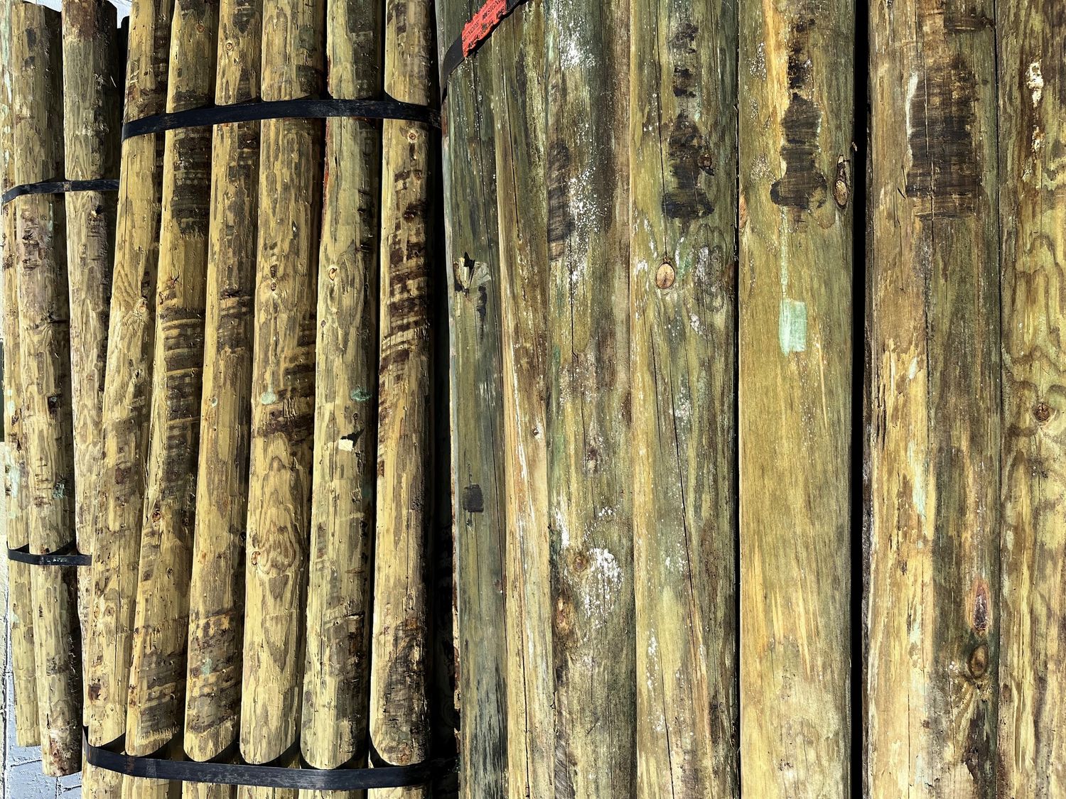 Round Wooden Post PT, Size: 3-4 inch x 6.5 FT