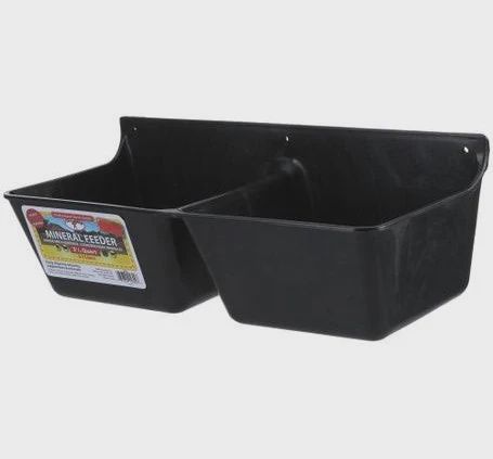 Mineral Feeder 3 1/2 Quart