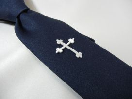 Tie w/Cross