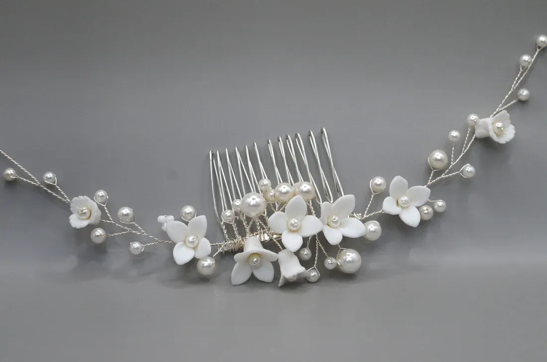 Porcelain Flower Comb