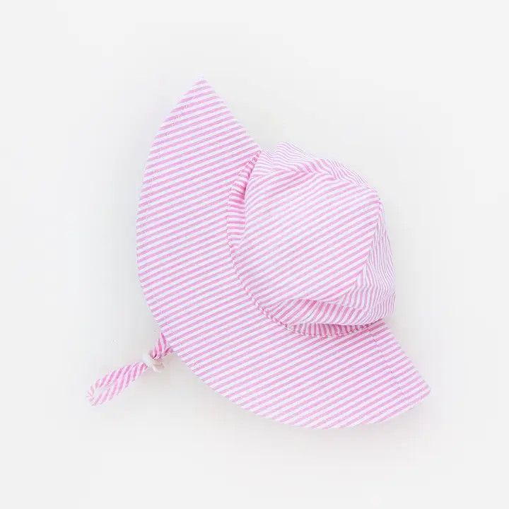 Seersucker Bucket Hat UPF 50+ with Adjustable Breakaway Strap