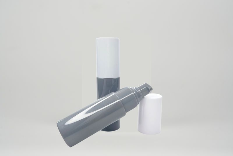 Pump Bottle Gray + White Overcap