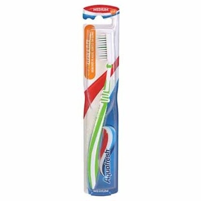 Aquafresh Toothbrush Clean &amp; Flex Medium