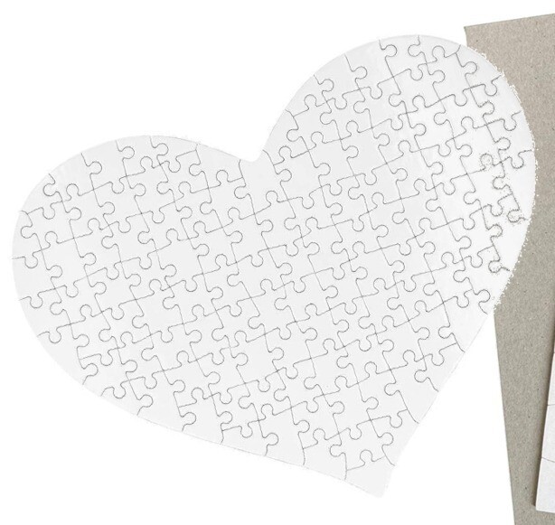 PUZZLE EN CARTON COEUR 28,5 X 40,0 CM - 115 PCES