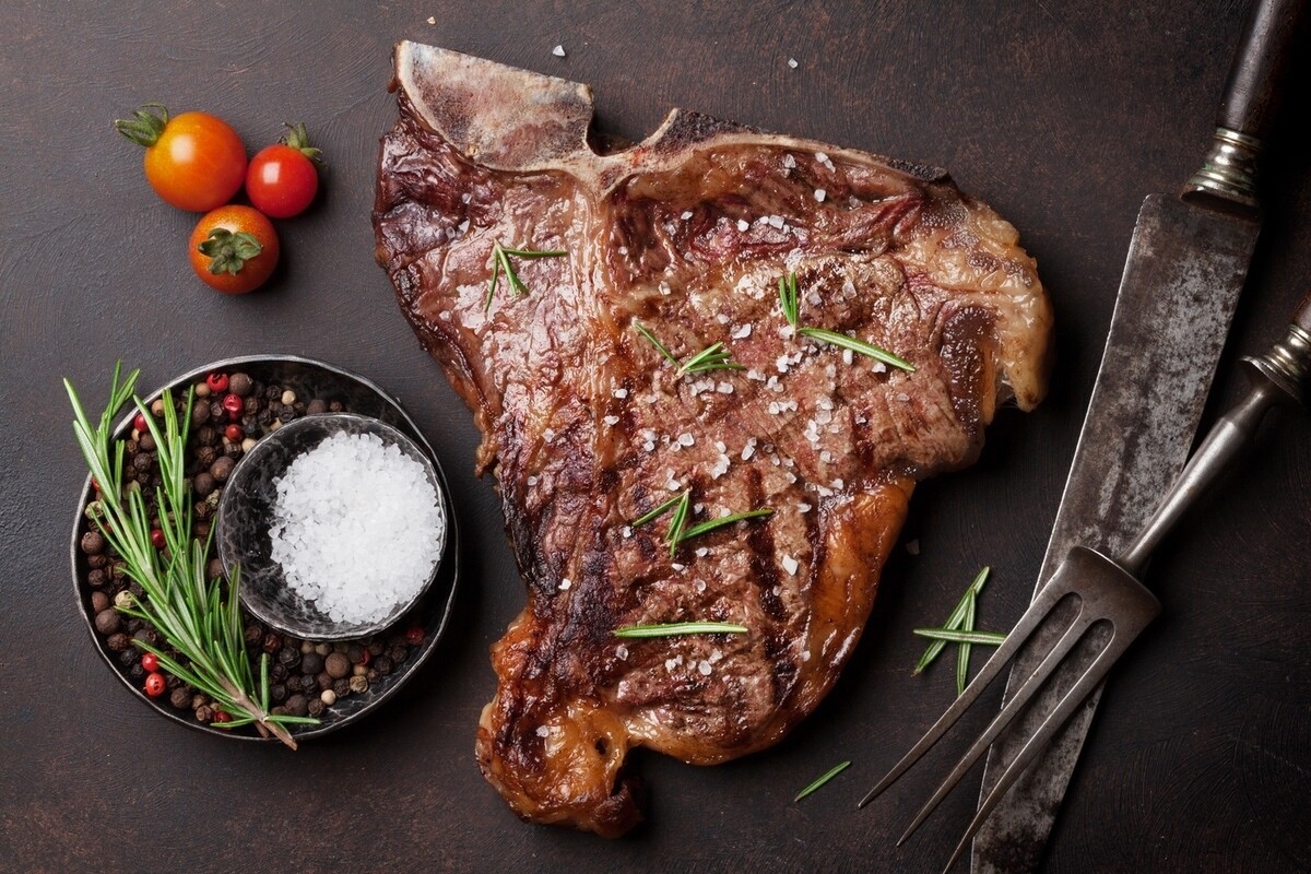 Storfe T-Bone Steak. Dry Aged. Litauen