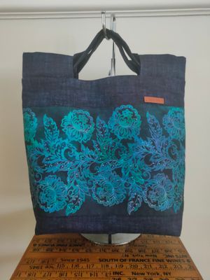 Border Print Tote Bag Border Print Tote Bag