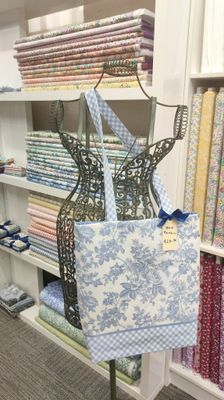 Trendy Toile Bag Panel