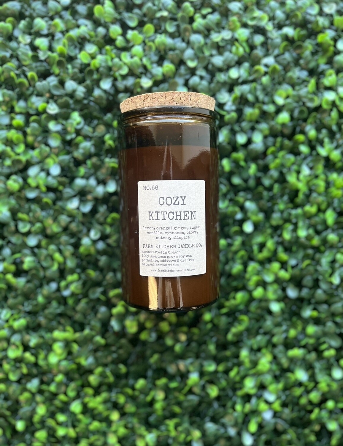 Amber Apothecary Soy Candle, Scent: Cozy Kitchen
